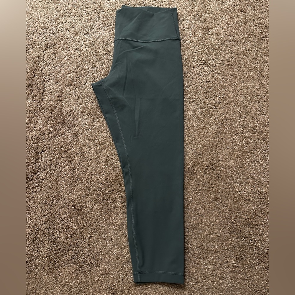 Lululemon, wunder under, size 12, tidewater teal